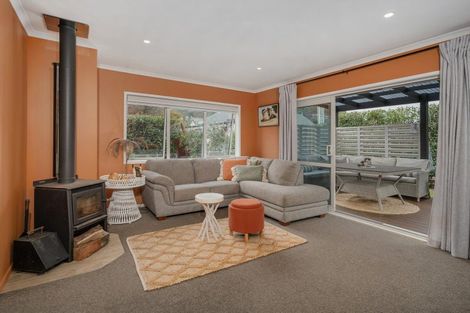 Photo of property in 56 Hahei Beach Road, Hahei, Whitianga, 3591