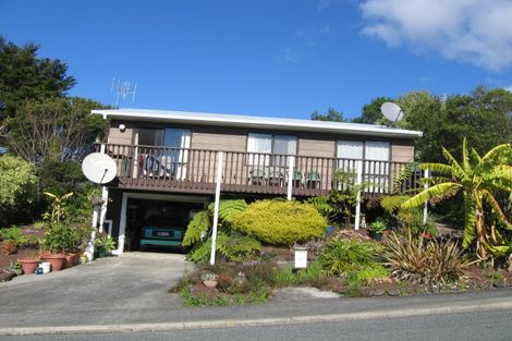 Photo of property in 25 Te Haumi Drive, Paihia, 0200