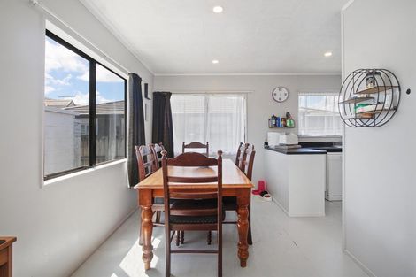 Photo of property in 12a Warriston Avenue, Waiuku, 2123