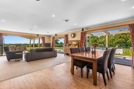 Photo of property in 390a Tukapa Street, Hurdon, New Plymouth, 4310