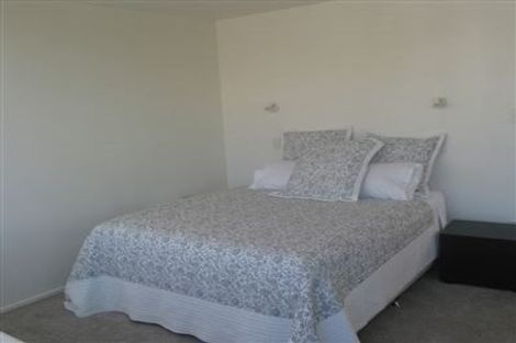 Photo of property in 2/12 Craig Road, Milford, Auckland, 0620