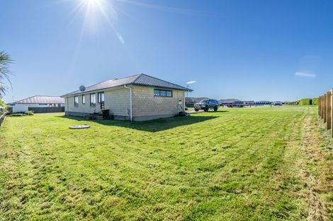 Photo of property in 28 Majestic Chance, Seaward Bush, Invercargill, 9812