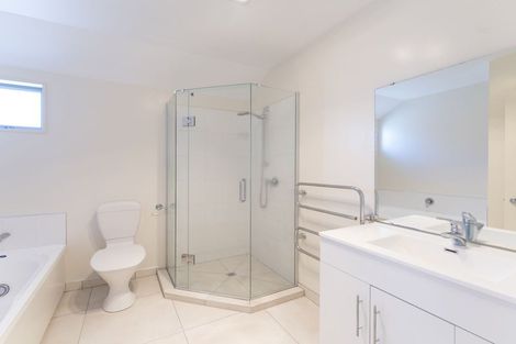 Photo of property in 94a Packe Street, Edgeware, Christchurch, 8013