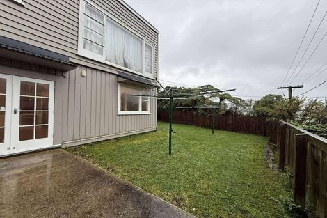 Photo of property in 2 Braemar Terrace, Johnsonville, Wellington, 6037