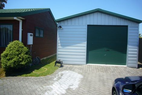 Photo of property in 2b Jasper Way, Papamoa Beach, Papamoa, 3118