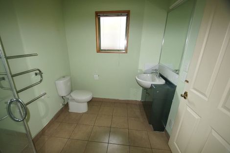 Photo of property in 1/5 Chateau Drive, Burnside, Christchurch, 8053