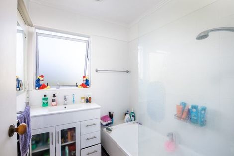 Photo of property in 369 Mangorei Road, Merrilands, New Plymouth, 4312