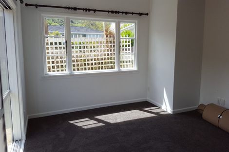 Photo of property in 37a Parkvale Road, Karori, Wellington, 6012
