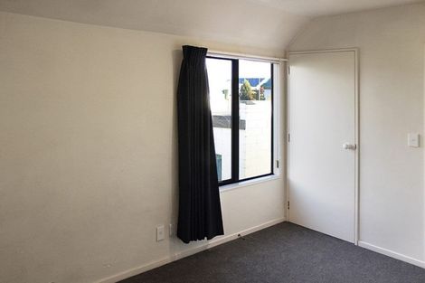 Photo of property in 72 Mandeville Street, Riccarton, Christchurch, 8011