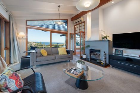 Photo of property in 43 Aotearoa Terrace, Murrays Bay, Auckland, 0630