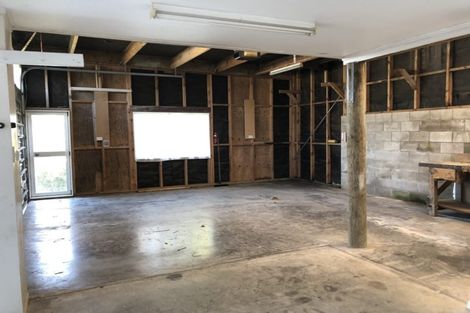 Photo of property in 1024 East Coast Road, Fairview Heights, Auckland, 0630