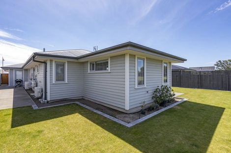 Photo of property in 92 Sutherland Drive, Kaiapoi, 7630