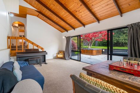 Photo of property in 11 Waitawa Place, Lynmore, Rotorua, 3010