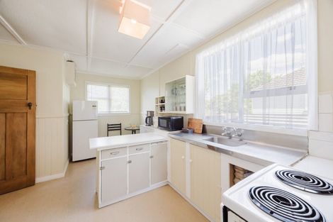 Photo of property in 18 Great North Road, Waipawa, 4210