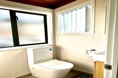 Photo of property in 13 Schnapper Rock Road, Greenhithe, Auckland, 0632