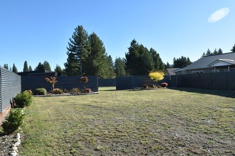 Photo of property in 33 Irishman Drive, Twizel, 7901