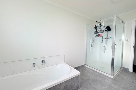 Photo of property in 9 Taraiti Crescent, Kenepuru, Porirua, 5022