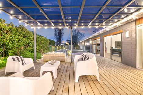Photo of property in 18 Glengarry Avenue, Manly, Whangaparaoa, 0930
