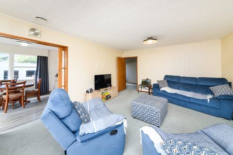 Photo of property in 43 Elmira Avenue, Hokowhitu, Palmerston North, 4410