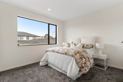 Photo of property in 48b Portadown Avenue, Pakuranga Heights, Auckland, 2010