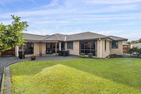Photo of property in 21 Heaphy Place, Pukehangi, Rotorua, 3015