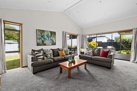 Photo of property in 12 Church Road, Taradale, Napier, 4112