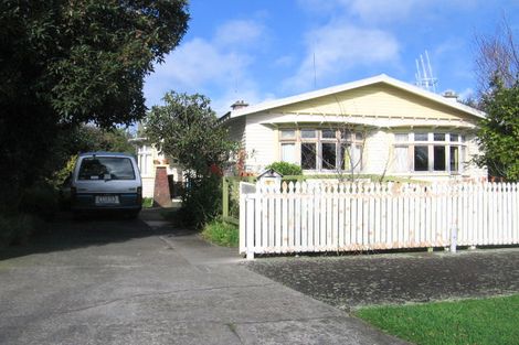 Photo of property in 66 Florence Avenue, Palmerston North, 4414