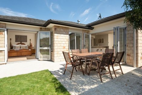 Photo of property in 39 Scoria Close, Pyes Pa, Tauranga, 3112