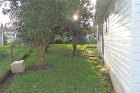 Photo of property in 52 Wedgwood Avenue, Mangere East, Auckland, 2024