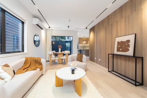 Photo of property in 4b Lyford Crescent, Sunnynook, Auckland, 0620