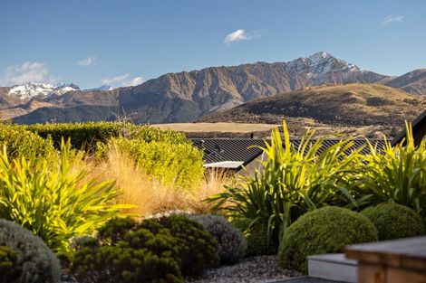 Photo of property in 4 Stockyard Lane, Jacks Point, Queenstown, 9371