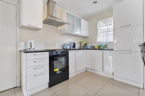 Photo of property in 5 Hunua Road, Papakura, 2110