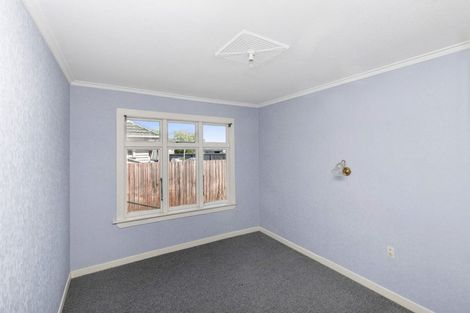 Photo of property in 63 Coopers Road, Dallington, Christchurch, 8061