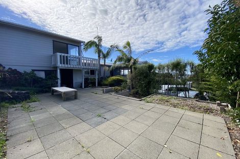 Photo of property in 54 Potter Avenue, Northcote, Auckland, 0627