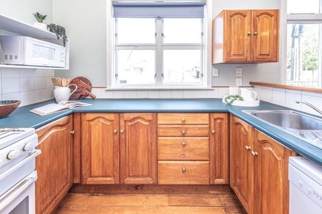 Photo of property in 11 Sarjeant Street, Gonville, Whanganui, 4500