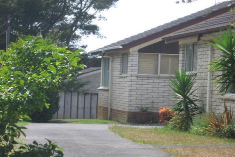 Photo of property in 1/307a Wairau Road, Totara Vale, Auckland, 0627