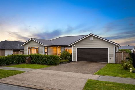 Photo of property in 7 Ara Kakara Avenue, Huapai, Kumeu, 0810