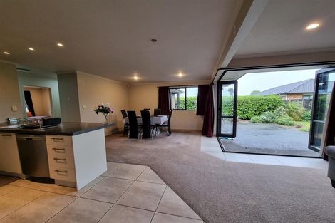 Photo of property in 23a Kelvin Road, Papakura, 2110