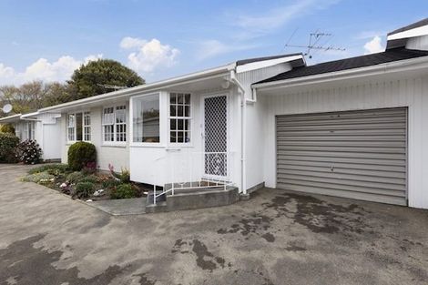 Photo of property in 2/53 Ludlam Crescent, Woburn, Lower Hutt, 5010