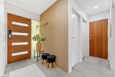 Photo of property in 2/91a Great South Road, Manurewa, Auckland, 2102