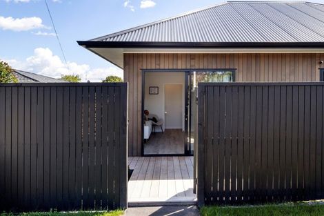 Photo of property in 63 Braid Road, St Andrews, Hamilton, 3200