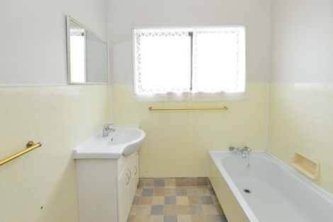 Photo of property in 43a Centreway Road, Orewa, 0931