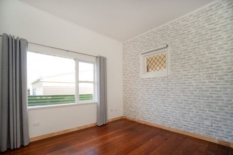 Photo of property in 1a Wellington Street, Feilding, 4702