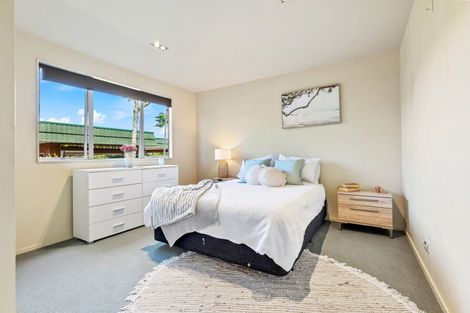 Photo of property in 12 Salem Place, Torbay, Auckland, 0630