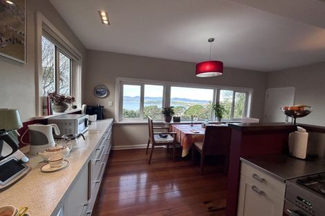 Photo of property in 1b Wadestown Road, Wadestown, Wellington, 6012