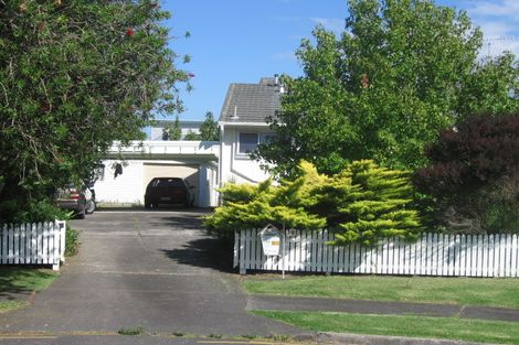 Photo of property in 9 Raupapa Street, Northcote, Auckland, 0627