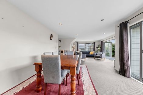Photo of property in 14e Maple Crescent, Whalers Gate, New Plymouth, 4310