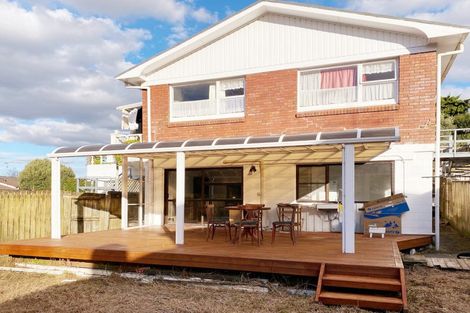 Photo of property in 4/133 Ennis Avenue, Pakuranga Heights, Auckland, 2010