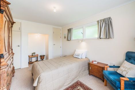 Photo of property in 22 Hohiria Street, Waikanae Beach, Waikanae, 5036