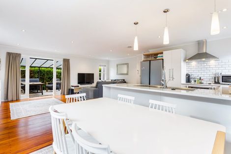 Photo of property in 105b Matipo Road, Te Atatu Peninsula, Auckland, 0610